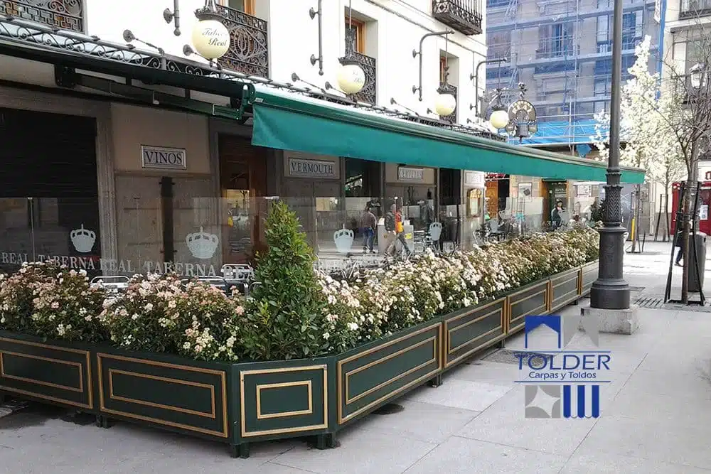 20130403 115107 Taberna Real en La Plaza Isabel II de Madrid