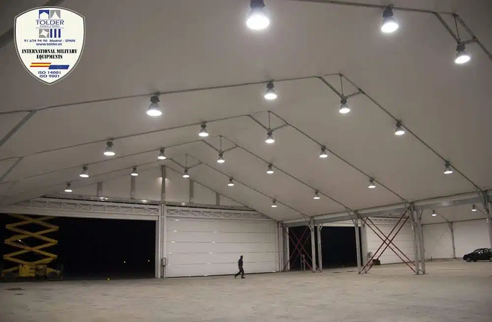 Hangar 06 s Hangar militar 7