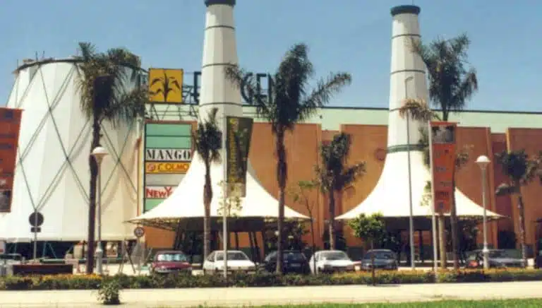 Arquitectura textil centro comercial el ingenio tolder