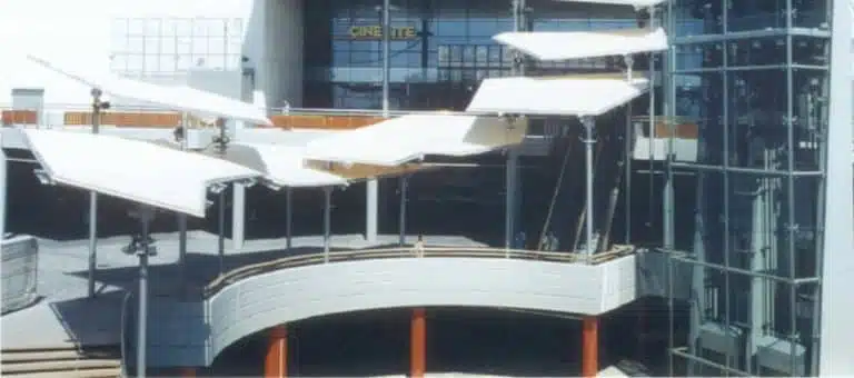 Arquitectura textil centro comercial Nassica Tolder
