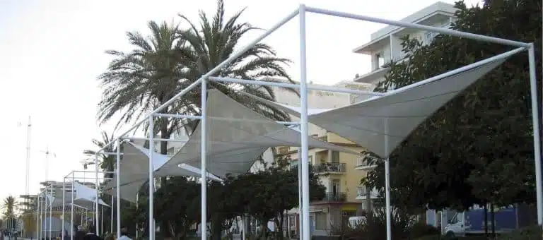 Arquitectura textil paseo marítimo de Estepona Tolder